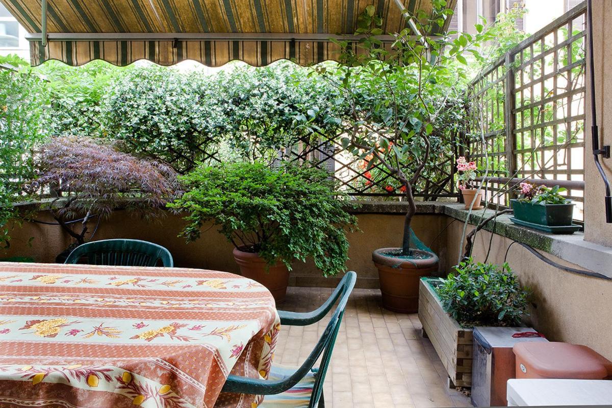 Apartment With Terrace In Central Milano Esterno foto